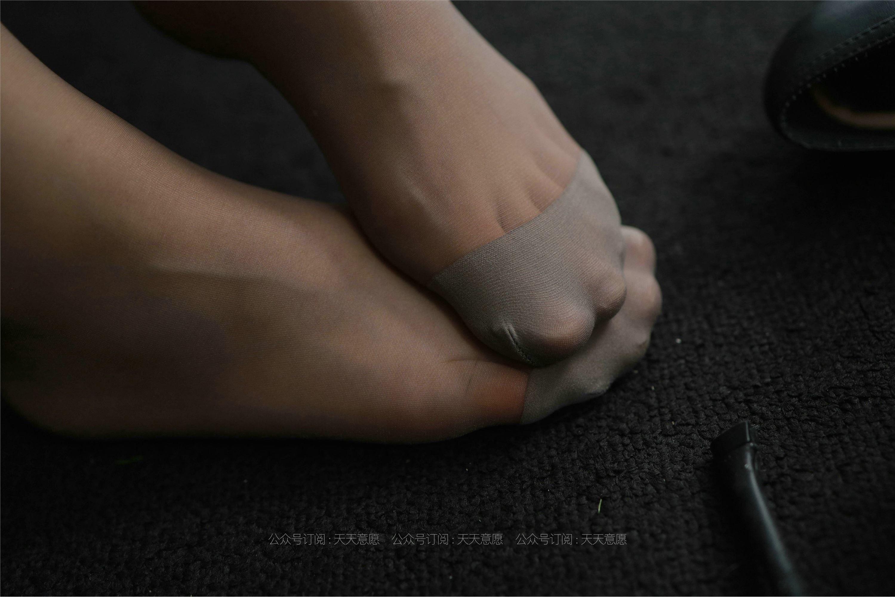 IESS异思趣向  2021.08.08 丝享家883：小婕《美女开例会》